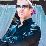 Sometime DJ.
(Very) Occasional Party Animal. 
Senior Network Security Sales Engineer by trade. Fan of good food and great wine! xx