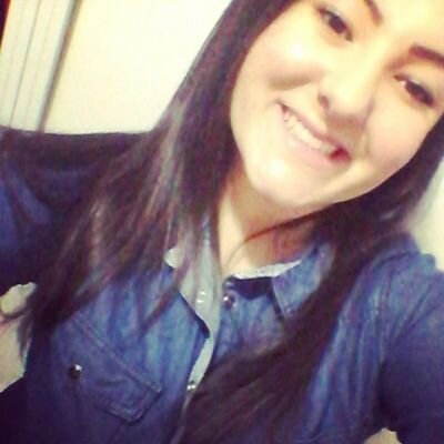 OSTENTA SER FELIZ...