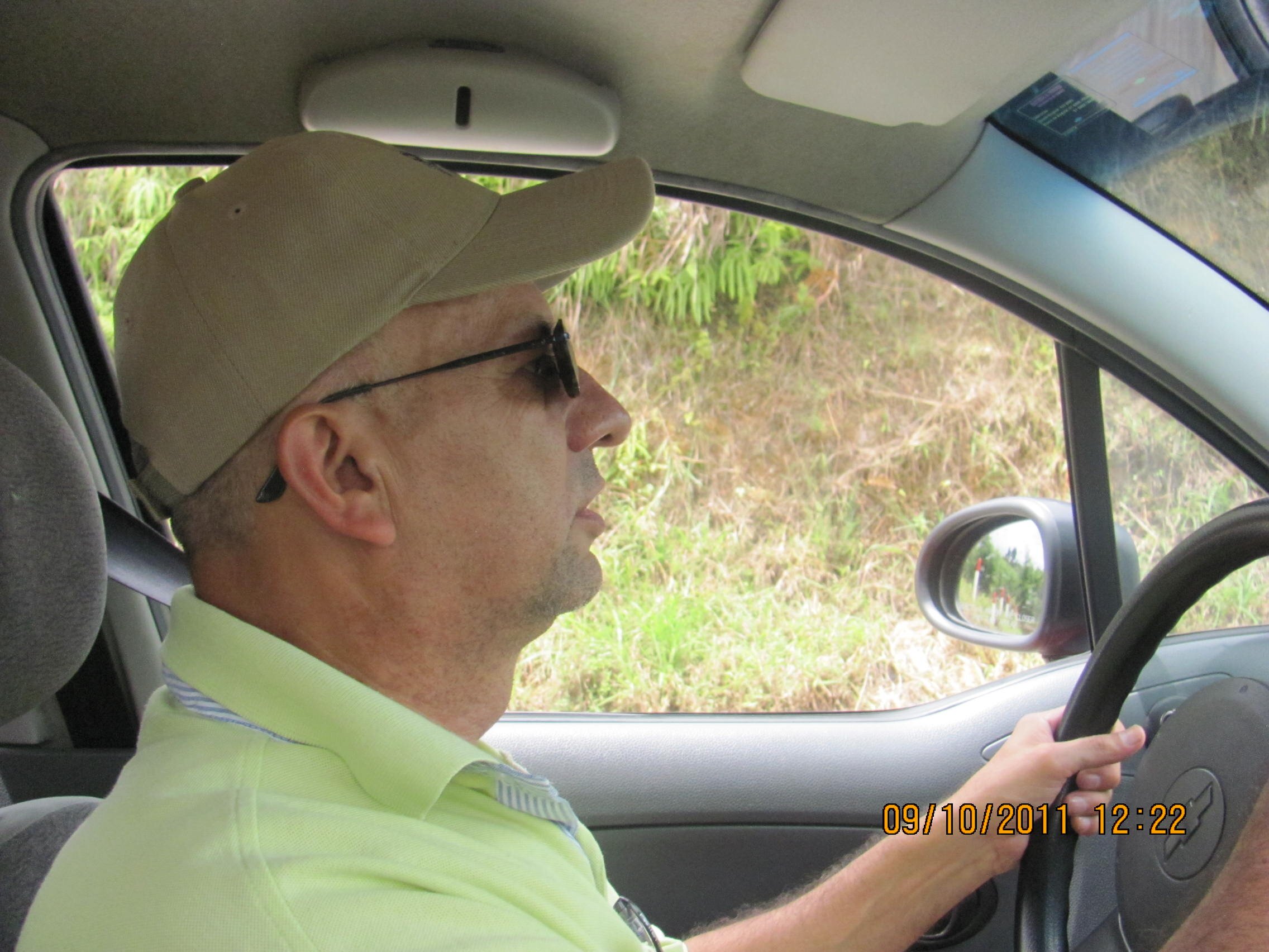Ingeniero Forestal, Asesor de Empresas Privadas, Prestador de Servicios al Distrito Capital. Ambiental y renaturalizador por convicción y conocimiento. Soñador