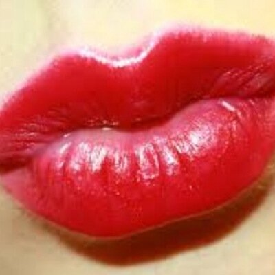 You know you love me! XOXO