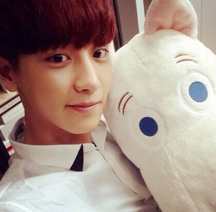 เป็นติ่ง EXO ชิปมันทุกคู่ ก็กูฟินอ่ะ! ncฟิคนี่สิงทุกวัน สักวันกูต้องเห็นexo แต่งหญิง สิงทวิตแม่มทุกวัน -.,-