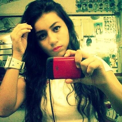yes I am !:D  amo estudiar  medicina me encantan los caballos  excepto los lusitanos :3 sigueme y te sigo!