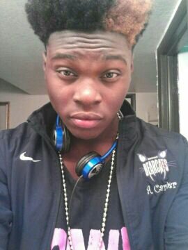 #GOD1 #Junior #32 #TeamBearcats Follow I Follows Back .... Stop Looking And Follow Me #TeamFollowBack