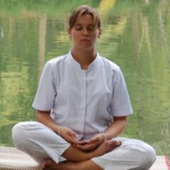 How creative people grow spiritually. Non duality. Breathing deeply into higher consciousness. Geeky buddhist opinions on non duality.