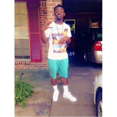 Dre's World Follow My IG: @iflyy.highh InGodWeTrust