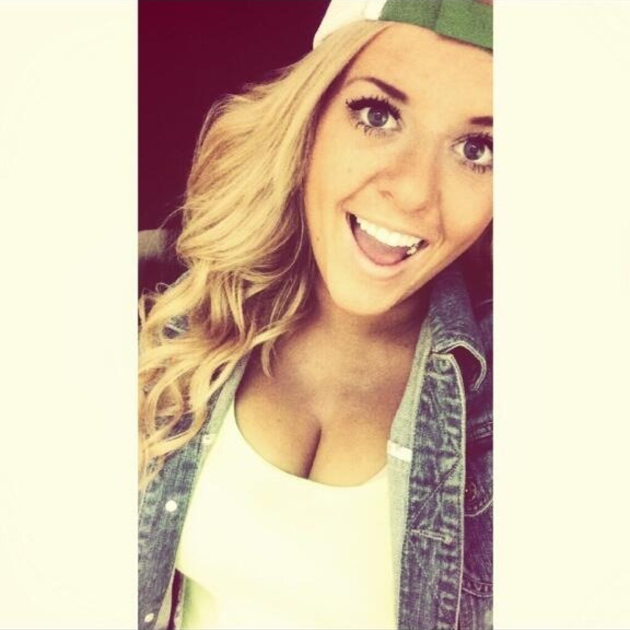 US_hotties's profile picture. DM with submissions.