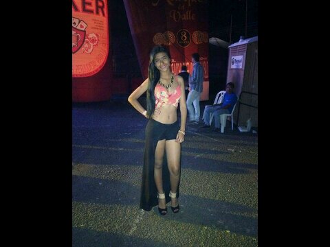 laura98d's profile picture. 