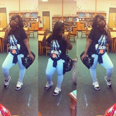 ♥♥#CHEERISLIFE..5'1.IG:jizzzy_,HOLDIN SHIT DOWN~