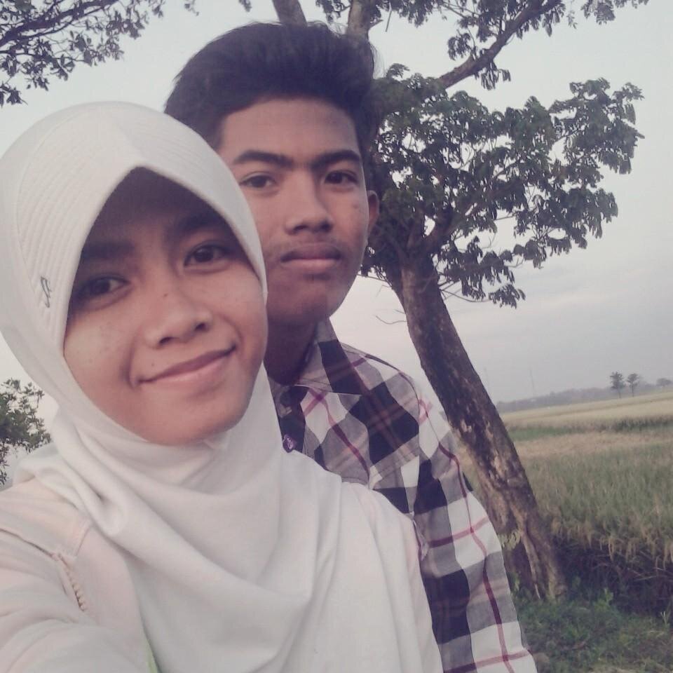 Jarak memisahkan kita ☹ tpi cnta kita tak knal jarak ♥ #31julii2013 ™