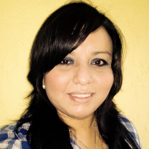 Contador Publico, Orgullosamente Veracruzana, Ayudo a quien lo necesita y admiro a quien se lo merece. Soy amante de la vida, de Dios & del amor. ☺