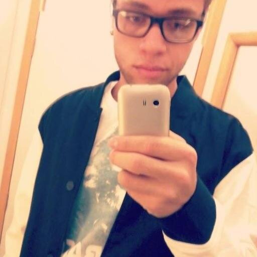 Kawaiizento's profile picture. Herois nunca morrem 😇