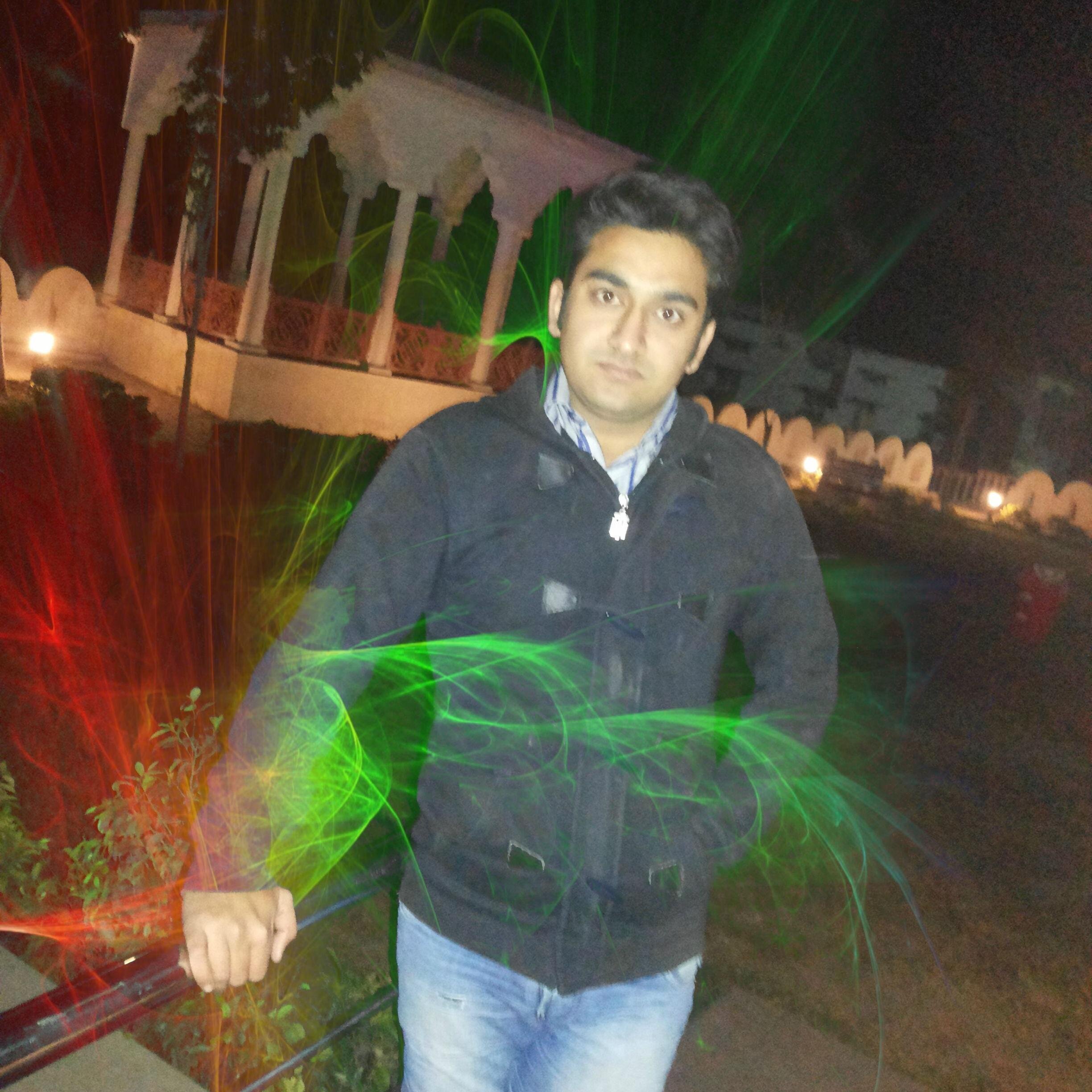 Surajbhawnani2's profile picture. 