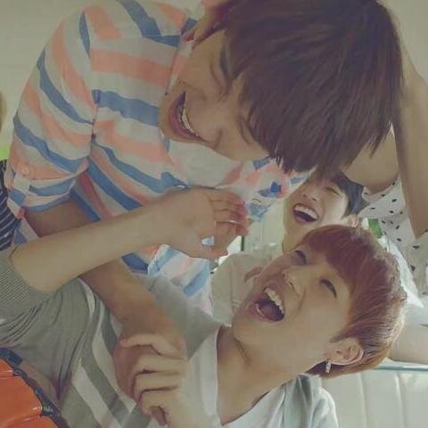 인피니트 & 위너 팬이에요~ ♡