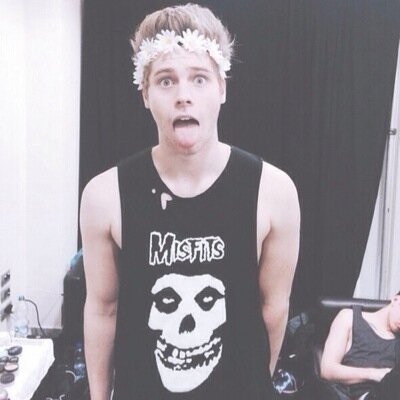 they dont know i exist