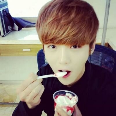 #Started : 081213 #Started again : 030515 .มองหน้าแล้วอย่าทำนิ่ง .จะทักก็ทัก จะรักก็รัก อย่ามัวแต่ชัก? 5555 //ซังนัมจา//