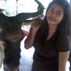 astrina_julie's profile picture. Whatever!