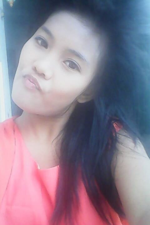 06.maret.1996 picses ({}) I'M single happy :)