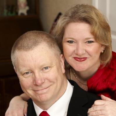 Love helping others create extra income online; creating financial independence and more choice in their lives