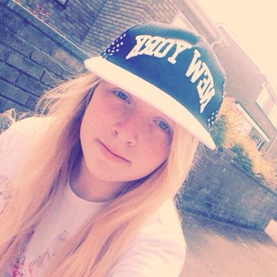 Follow me and Ill follow back:) LOVE 5SOS!!!