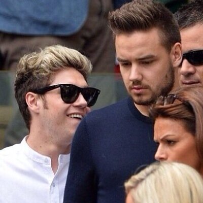 hiii! i just gave you a free follow, so pleeeaassssseeee follow @cxliam