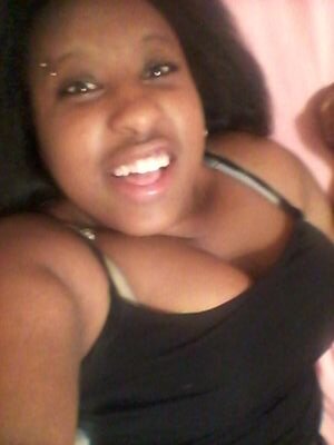 I'll be ya Bonnie you be my Clyde 
  Follow Me On iG @dashalashay_