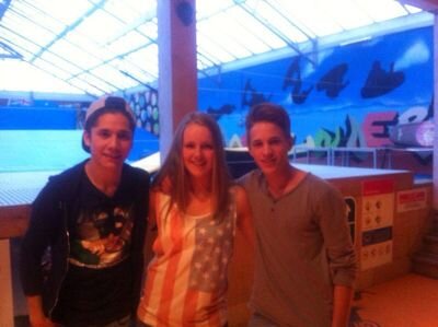 Mainstreet is mijn alles! zonder hun muziek zou ik niet kunnen leven! ze brengen het heel dichtbij ♥♡          Geloof, Hoop en Liefde