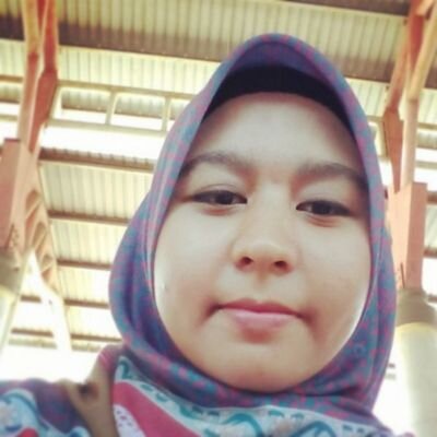 saya seorang yang stdy sahaja, #umur 20.. kalau ada masa twet la saya ye