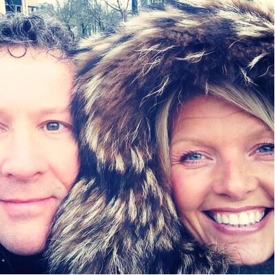 KeepHouseTRoom's profile picture. Blonde,40 something, great teeth,married to Mr R and mummy to 2 beauties Sam and Ellie along with my buddy babe Bailey boo.I talk alot of sense..well I think so