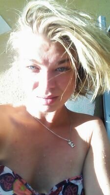 DubuisEloise's profile picture. 