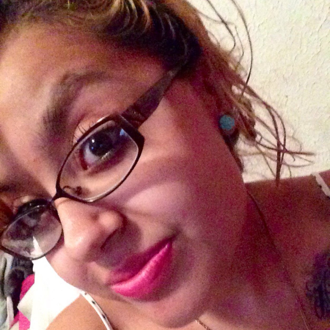 20.Mixed.CollegeGal.WorkAddict.MyThoughts.FollowMe.