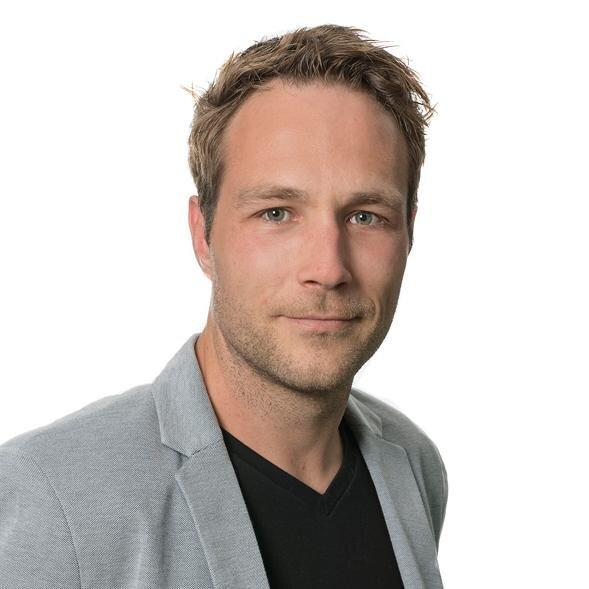 | Social Media | Online Marketing & Communicatie | Product owner @ Ommelander Ziekenhuis | 30something | Vader van Mees & Jula | Voetbalt: GV Groen Geel