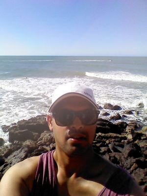 Sport fanatic, foodie,wannabe DJ, world traveller, family man and positivity