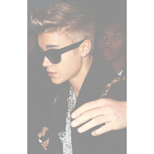 lyricalbiebur's profile picture. 