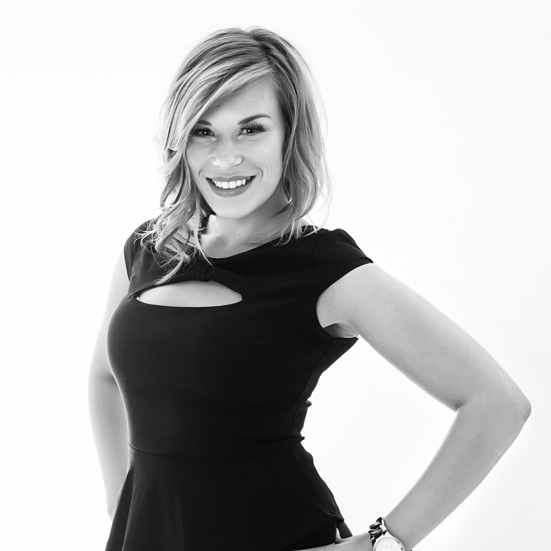 Mommy of Girls I Online health + Fitness coach I Clean Eater I Entrepreneur I Blogger | Passion for Helping others reach their Goals in Life.