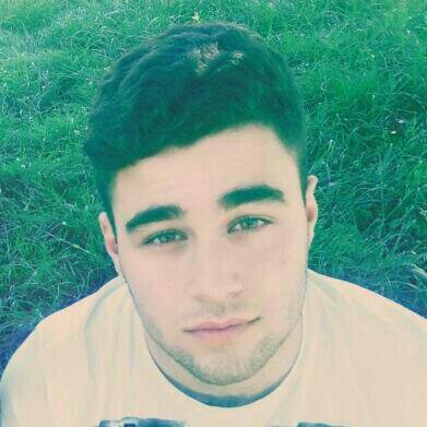La vida es un simple juego que nadie sabe ganar.