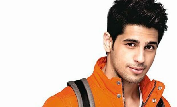 I love Louis.Directioner:)  LittleMix:)Himansh Kohli:) xx Humse Hai Life Rocks \m/