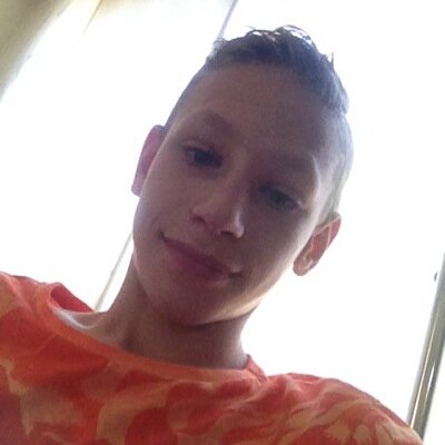 12 years old, 1.40 m, Ajax, DJ, football.