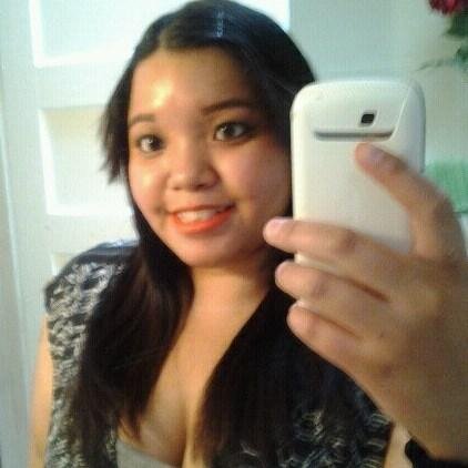 Rebecka215's profile picture. 