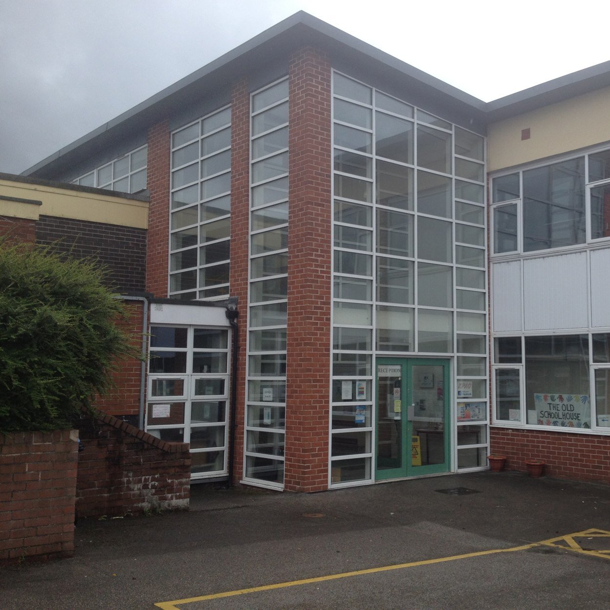 huytonoldschool's profile picture. PROVIDING AFFORDABLE ROOM HIRE IN KNOWSLEY FOR BUSINESS MEETINGS AND COMMUNITY GROUPS. ROOMS AVAILABLE FOR LONG TERM RENTAL.     0151 480 9177