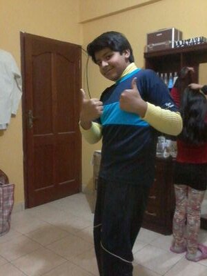 me siento solo y mececito a alguien
