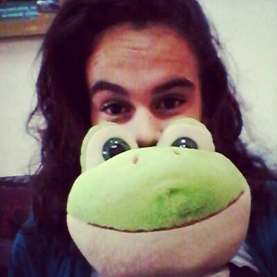 Smp vai existir aquele rolo eterno. Pode passar anos, e várias pessoas na sua vida, mas smp vai ter aquela q vc vai ter algum sentimento.