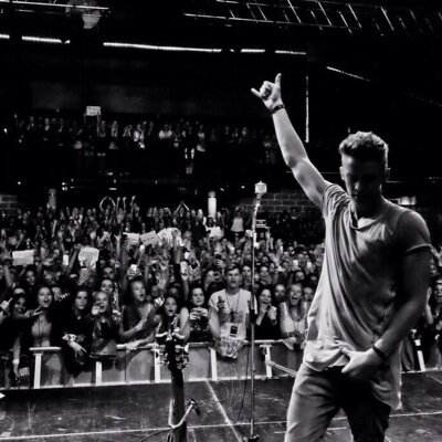GCF | In love with a Australian surfer/singer | Cody Simpson followed me on: 1/28/12 ❤️ | I follow back