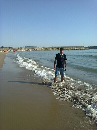 momo2222877's profile picture. 