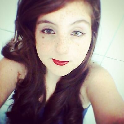Sou garrincha, sou pelé, nem malandro nem mané ✌