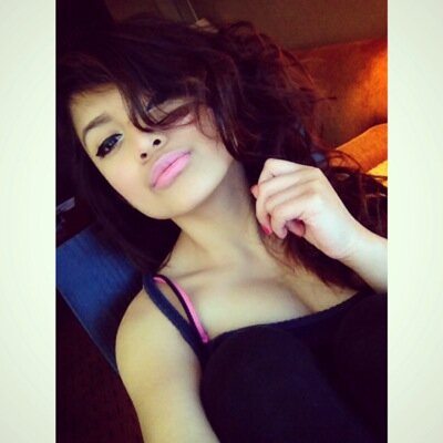 __AlyssaQ's profile picture. 18 | LongBeach , Ca | SnapChat : i8yobitch |