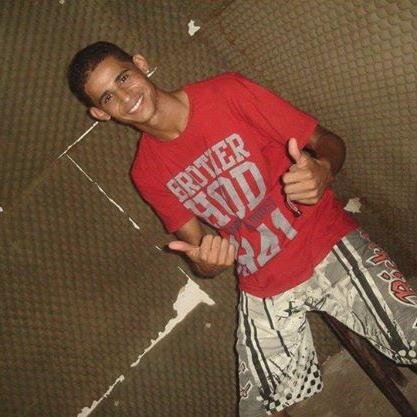 HUMILDE ACIMA DE TUDO OBRIGADO MEU DEUS