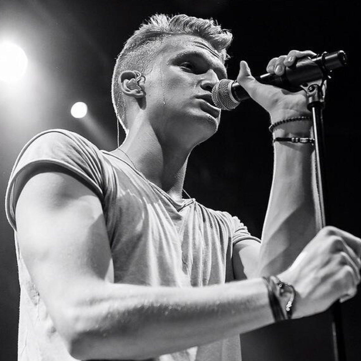 Updates about events and shows hosted by @codysimpson
Run by @chlodysimpson and @ughcody