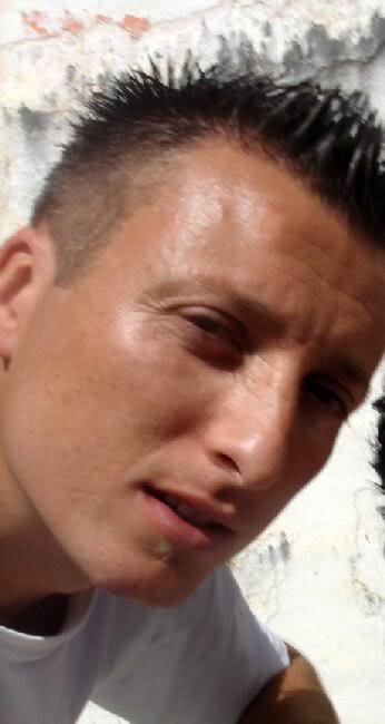 adoro,praia,piscinas,sair,cinema,futebol,LARGADAS, meu skype  bruce_dacosta http://t.co/9GM4ET7CO3