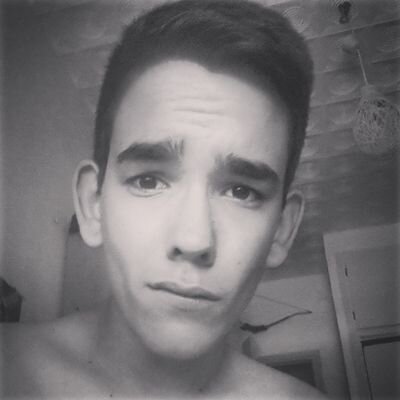 ElChimpaXiko's profile picture. un tal 22/09/1999 acho pos de murcia