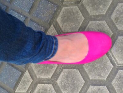 itzi_ark's profile picture. Flamante ganadora del I.Certamen de cuenta retwiteadora.
(Gracias por las ovaciones, pero prefiero que me regaléis chocolate o sugus)